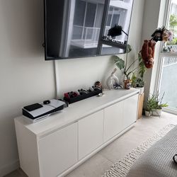 Modern White TV Stand / Media Console – $200 OBO – Pickup Only 