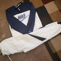 Nike Jogger. Pants S. Crew Brand New size M