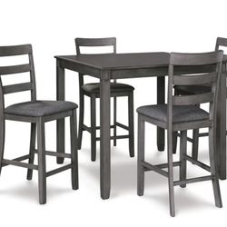 Kitchen Table And Chairs