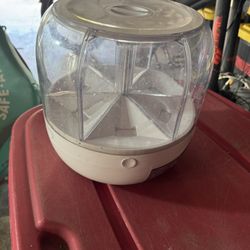 Small Item Dispenser 