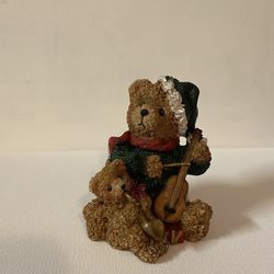 Christmas Teddy Bear With Violin, Resin