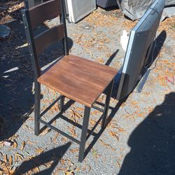 Set Of 4 Chairs 