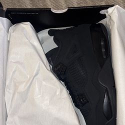Jordan 4 Retro - ‘Black Cat (2025)’ Size 8,8.5,10.5,11.5,12,13