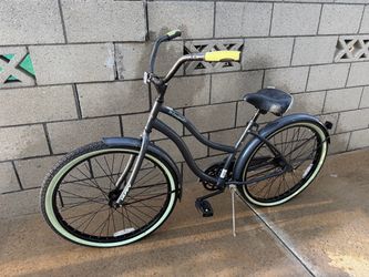 Huffy Cranbrook Cruiser Bike