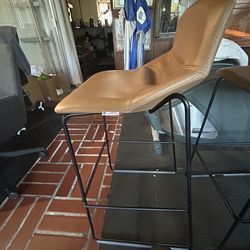 Gordon international ‘Formula 2543’ chair’ LIKE NEW