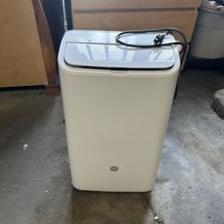 GE Portable AC Unit 8500 BTU No Attachments 