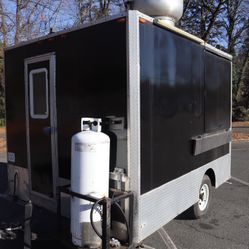 Like-New - 7.5’ x 10’ Food Concession Trailer - FULLY LOADED 