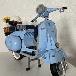 Lego Vespa Set
