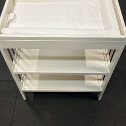 Baby Changing Station (New)