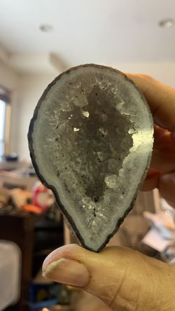 Rare Earth Polished Pretty Amethyst Gemstone