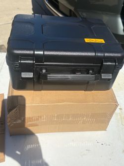 Travel humidor