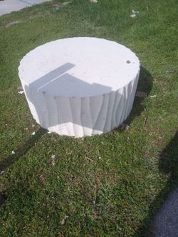 Coffee table needs paint $15 cash