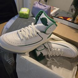 Air Jordan 2 Lucky Green