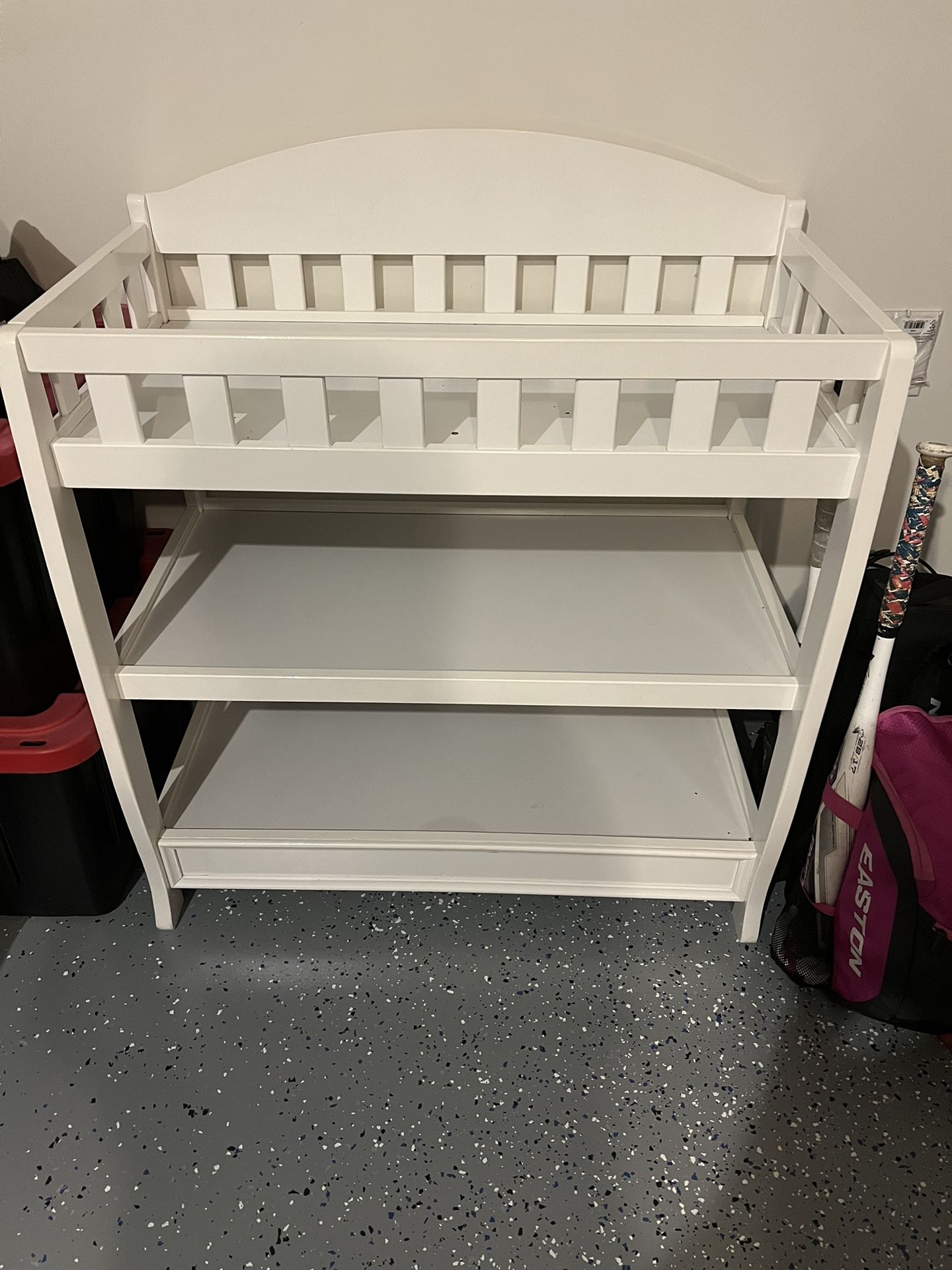 White changing table and everything is included