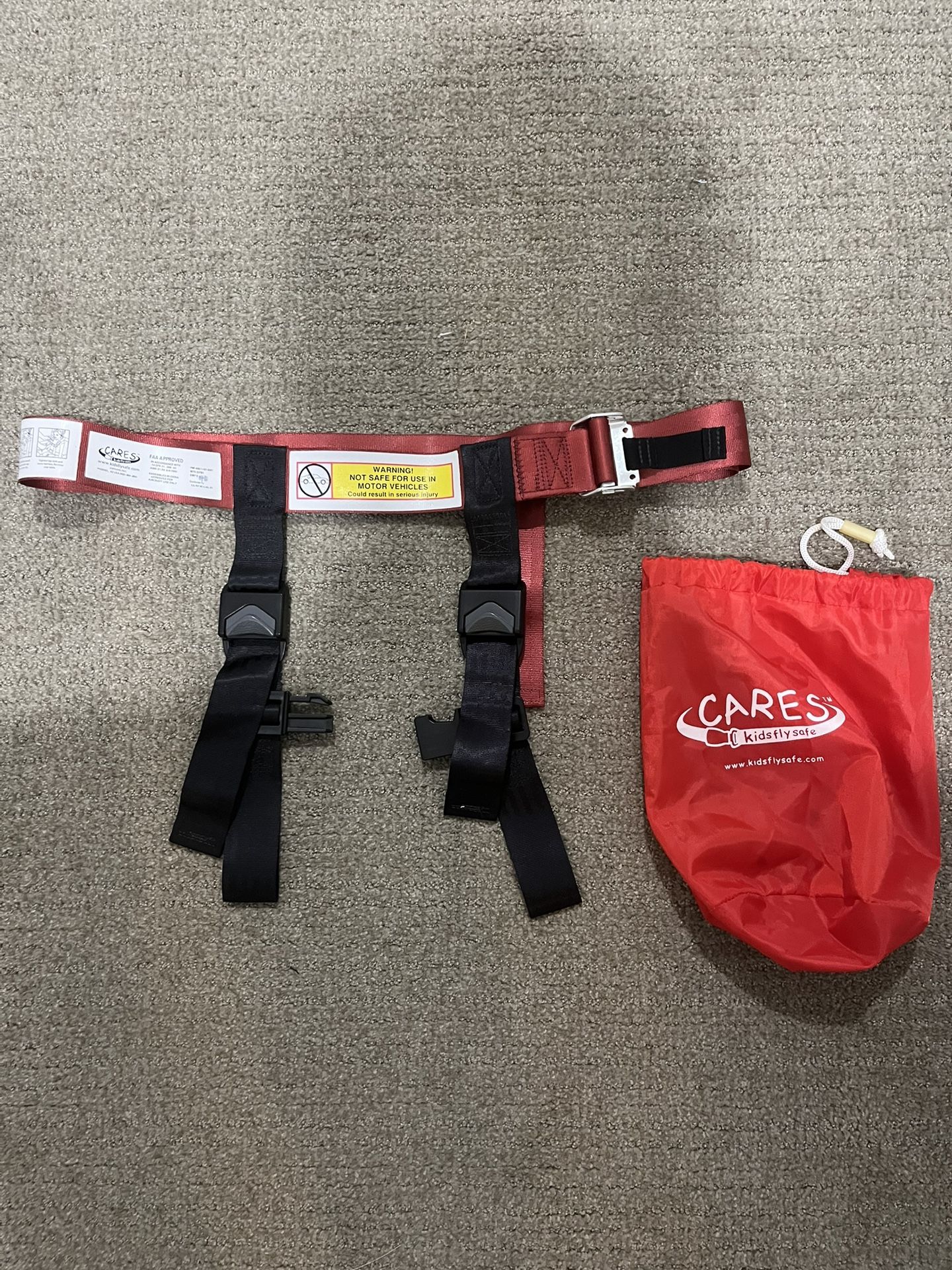 KidsFlySafe Cares Child Safety Airplane Harness