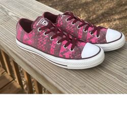 Size 8  Custom Converse 