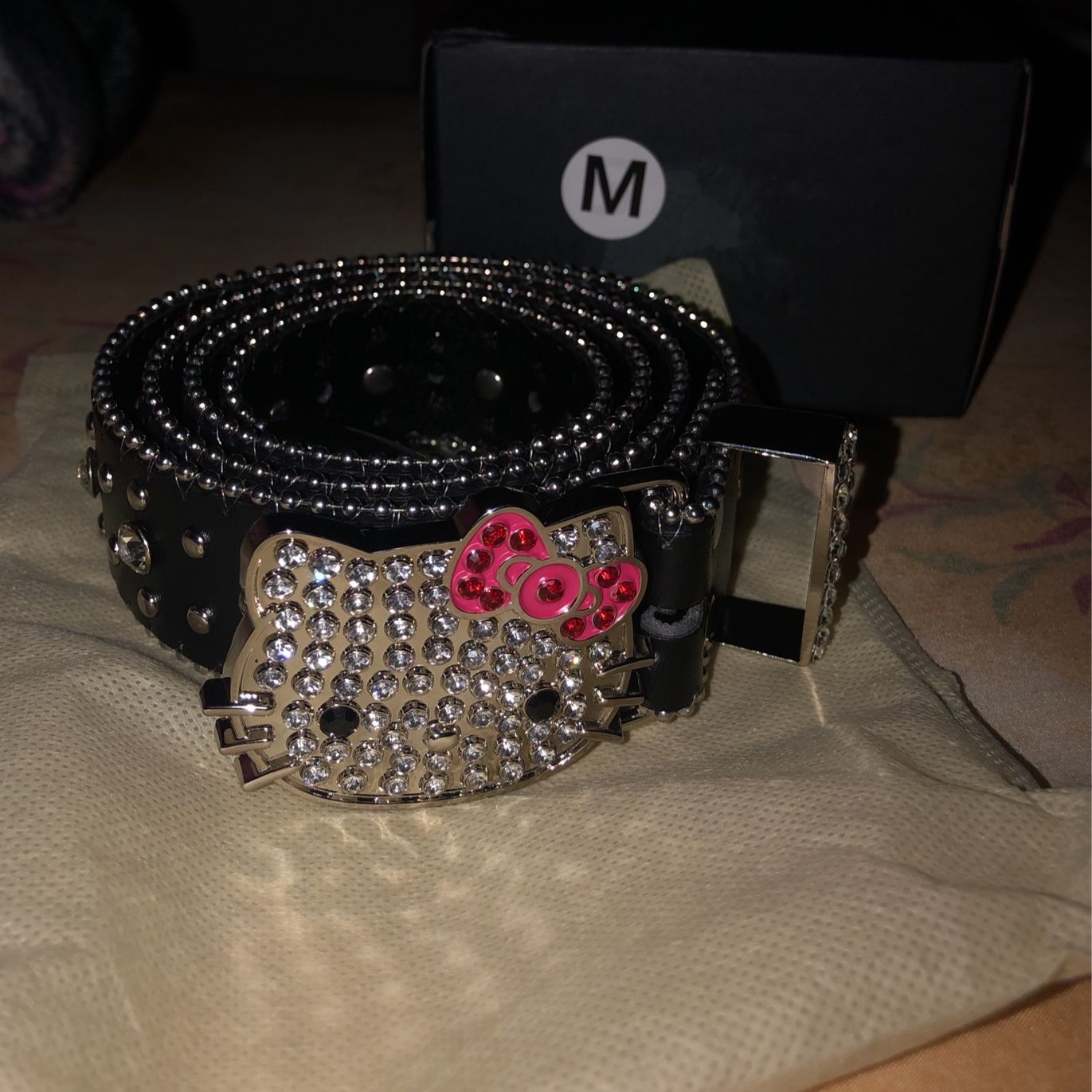 Rhinestone Hello Kitty BB Belt with Silver Accents Japanese Brand × Other × Streetwear Hello kitty belt | Grailed main image 2