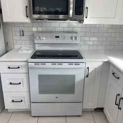 GE Electric Range