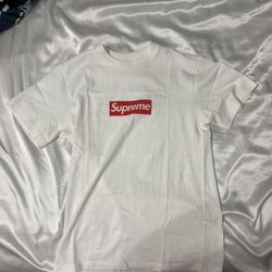 Supreme T-Shirt