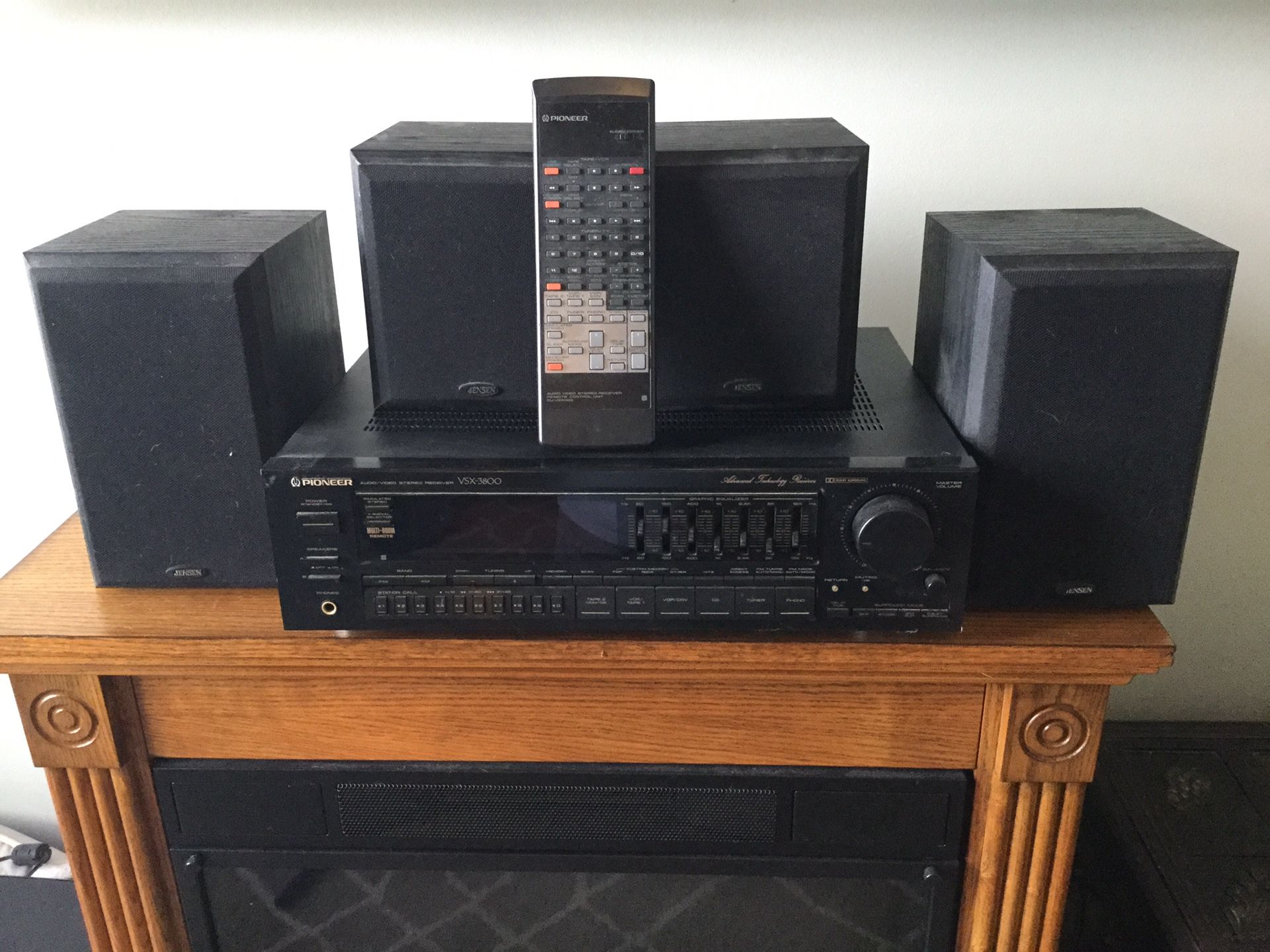 Pioneer Vsx3800 Audio Video Receiver Included 4 jensen speaker for
