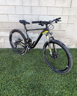 Giant Anthem Mountain Bike 27.5 2 Full Suspension Large (Fox, Shimano SLX)