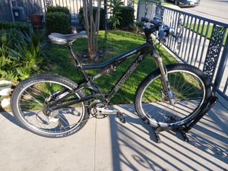 Santa Cruz Superlight Black Mountain Bike
