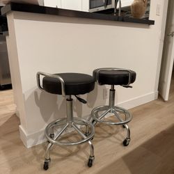 Seville Classics Rolling Shop Stools – Set of 2 – Adjustable Height