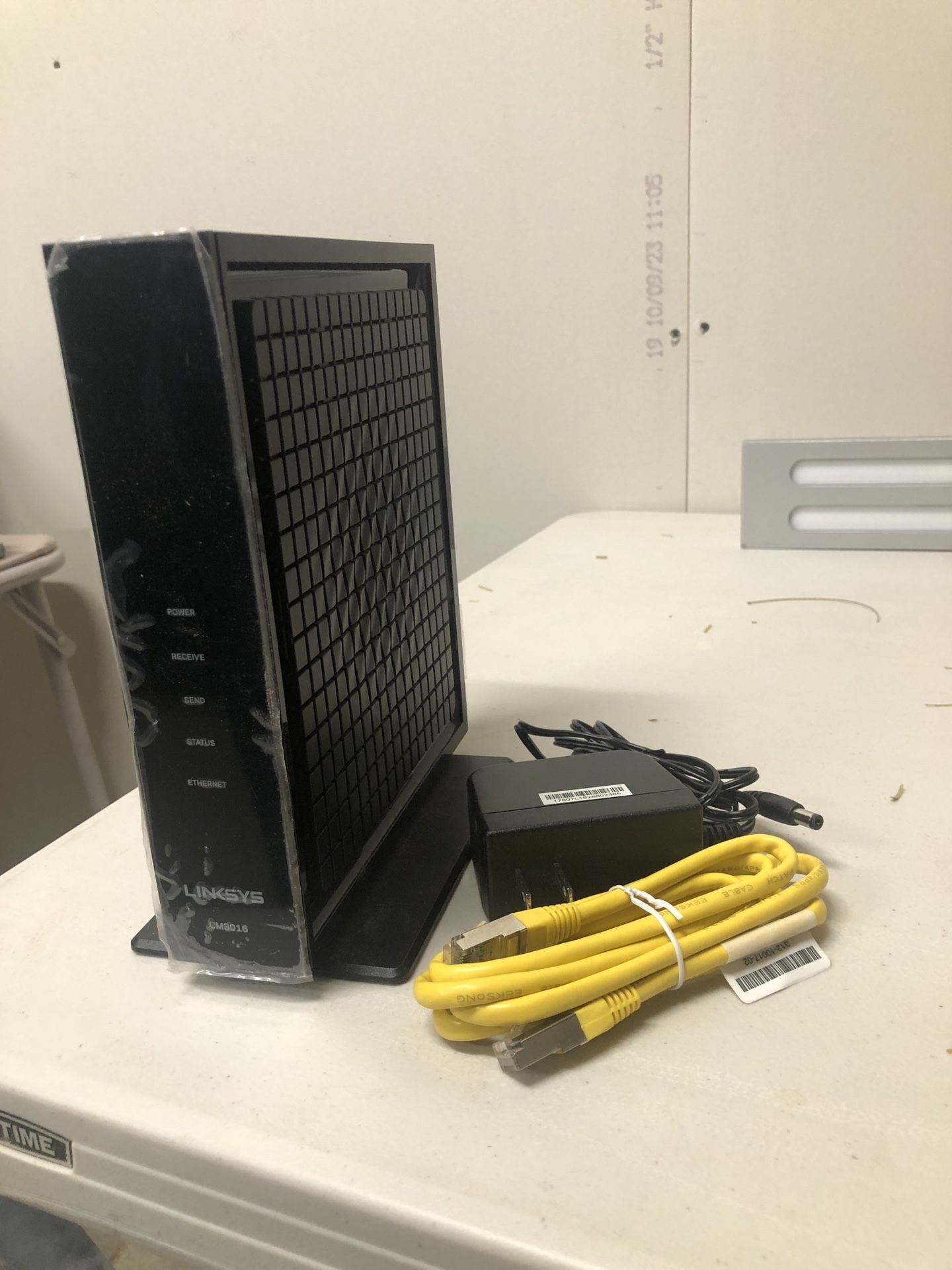 Linksys CM3016 Cable Modem