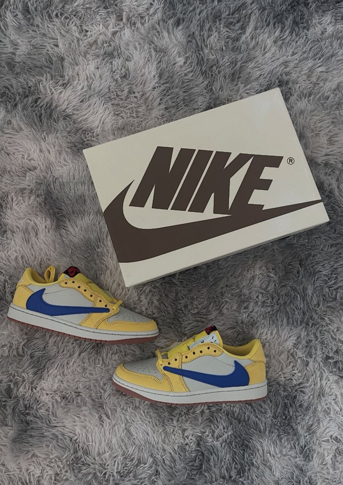 Travis Scott X Air Jordan 1 Canary 