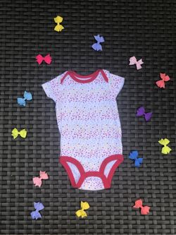 Baby girl onesie size 6-9M