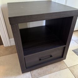Side Table/ Nightstand 