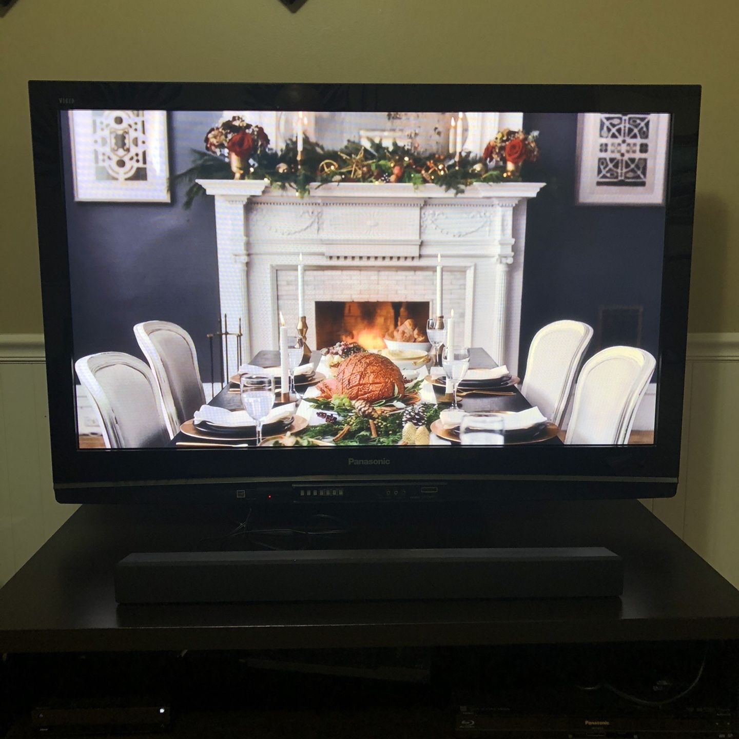 52 inch Panasonic TV / Great Condition.