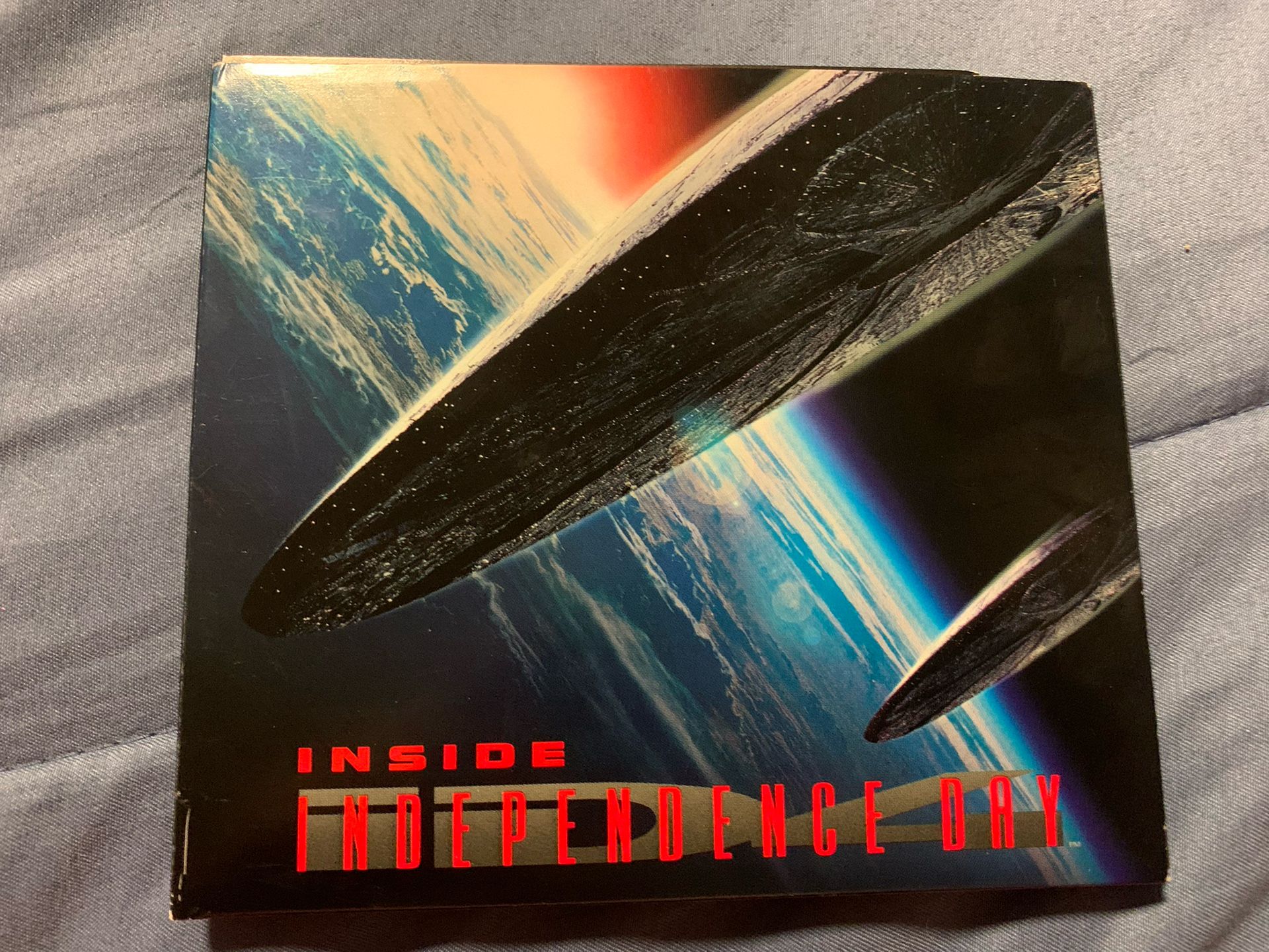 Independence Day Inside Fox Interactive Movie Explorer CD