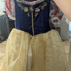 New Snow White DRESS LOCATED IN MESA 