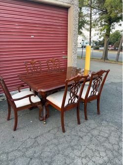 Extending Lexington Mahogany Dining Set – Double Pedestal Table, 5 Chippendale Chairs, 2 Leaves!