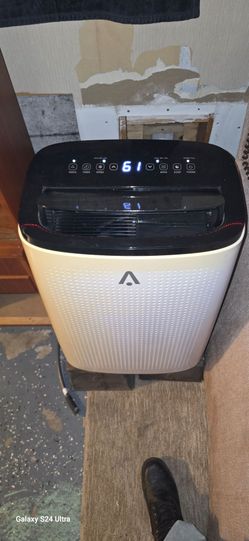 $14,000 BTU portable air conditioner