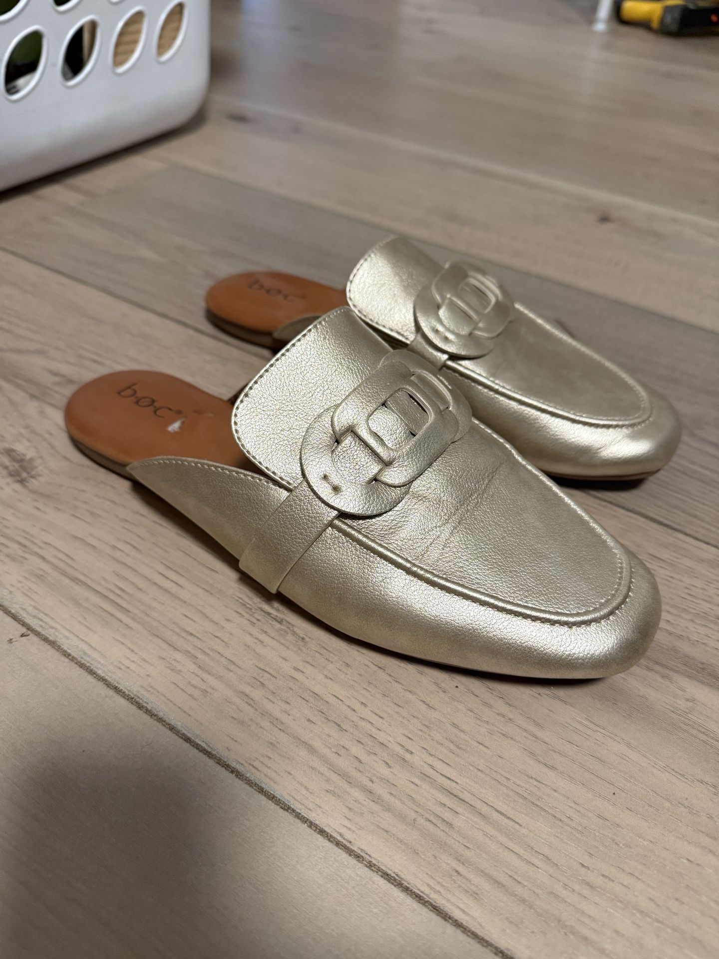 Boc Leather Mules 10 Womens Metallic