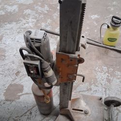 Milwaukee Core Drill And Bits