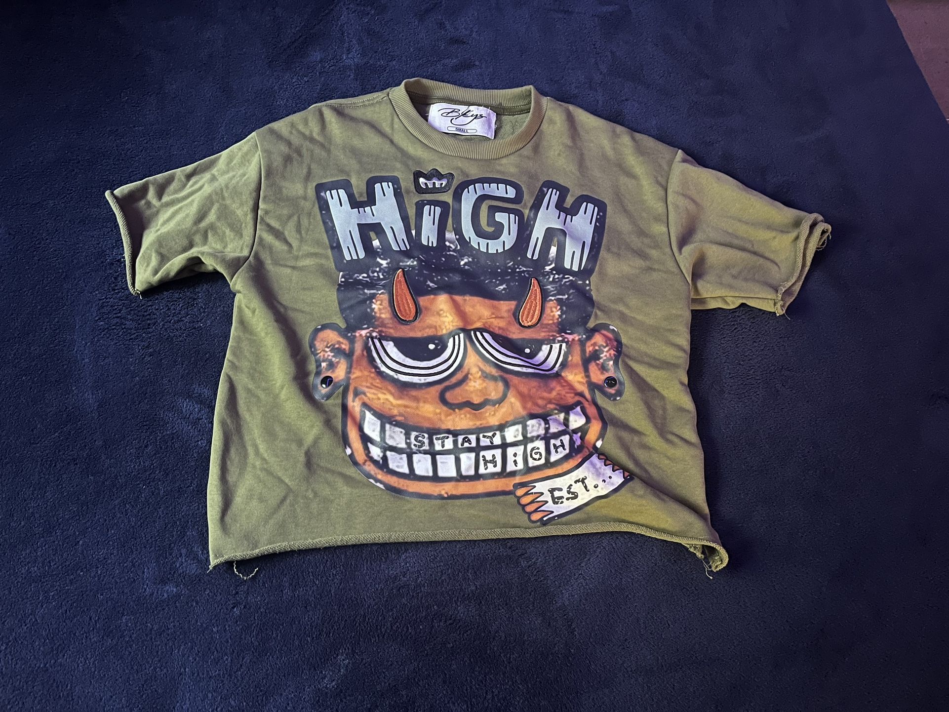 cropped t-shirt