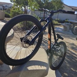 GT La Bomba Dirt Jumper