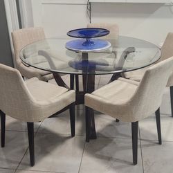 Dining Table 5 Chairs 