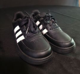 Kids size 2 ADIDAS