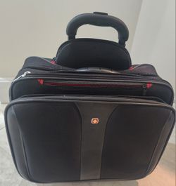 Wenger Patriot Wheeled Business Case