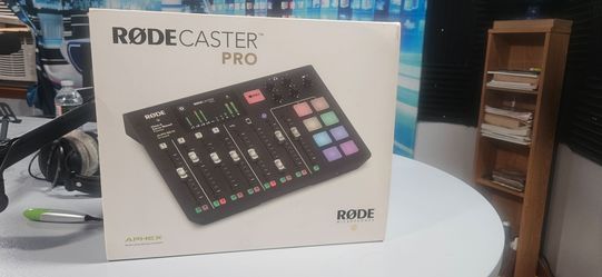 RODE CASTER PRO