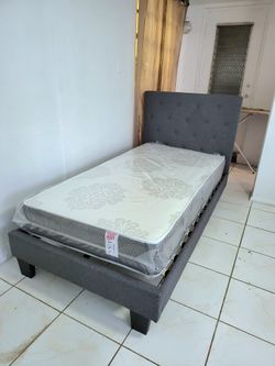 NEW TWIN-SIZE MATTRESS AND BOX SPRING 💤