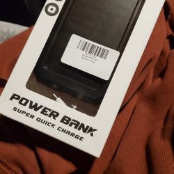 36800mAh Portable Power Bank with Quick Charging, Solar Panel & LED Flashlight