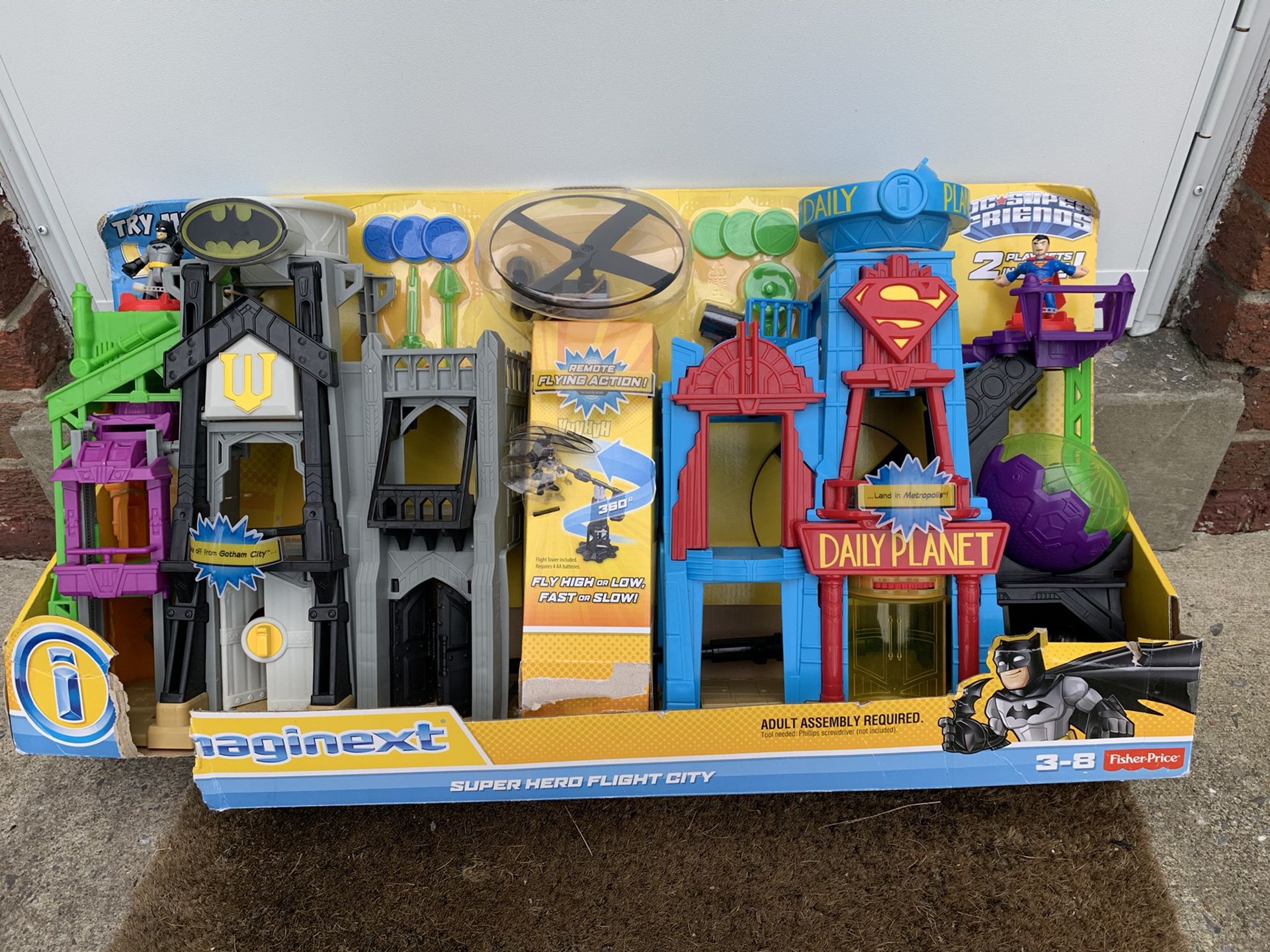 Super Hero Flight City Play set