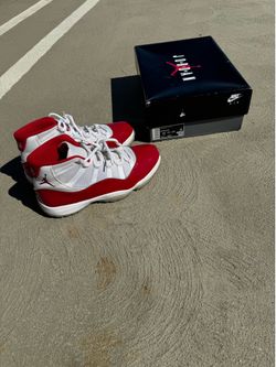 Jordan cherry 🍒 11 size 11 worn few times