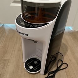 Baby brezza formula maker