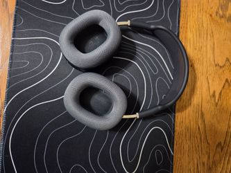Apple AirPods Max Headphones